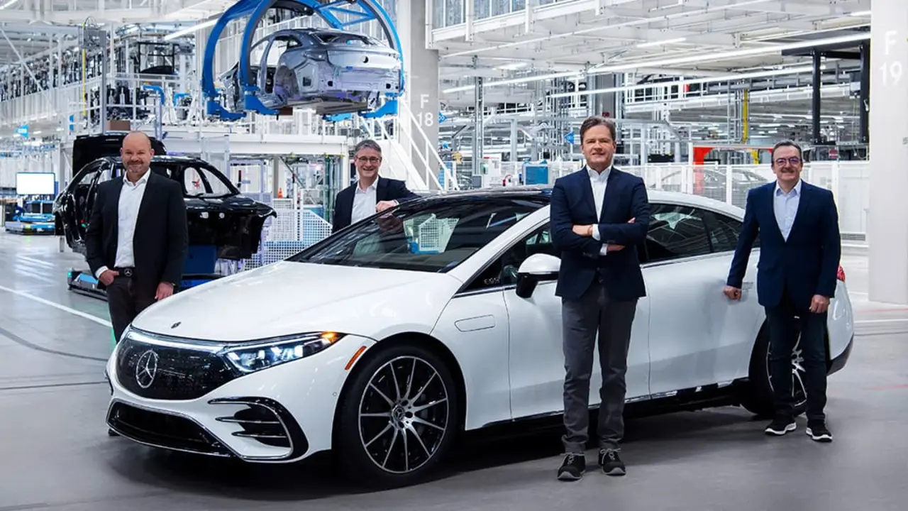 Inicio-produccion-berlina-electrica-Mercedes-Benz-EQS-Fabrica-56