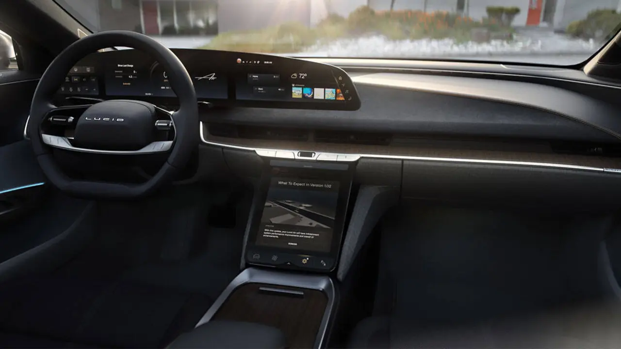 Interior-berlina-electrica-Lucid-Air