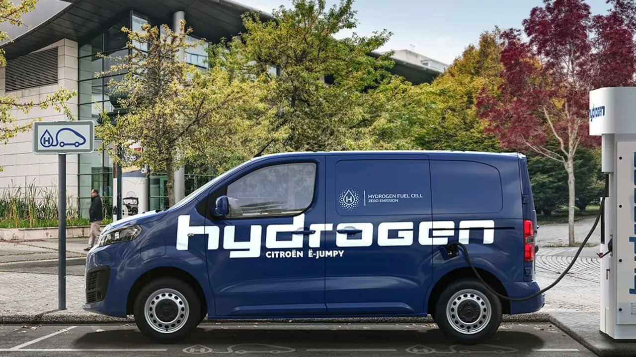 Nueva-furgoneta-pila-combustible-Citroen-e-Jumpy-Hydrogen_lateral