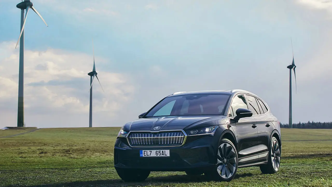 Skoda-ENYAQ-iV_molinos-viento