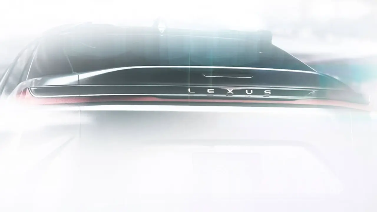 Lexus-RZ-primer-teaser_trasera