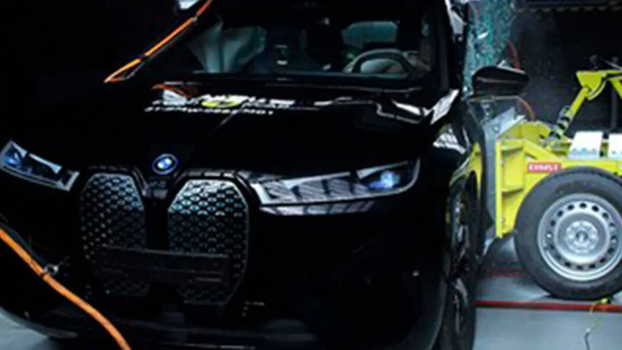 Pruebas-Euro-NCAP-BMW-iX_impacto-lateral