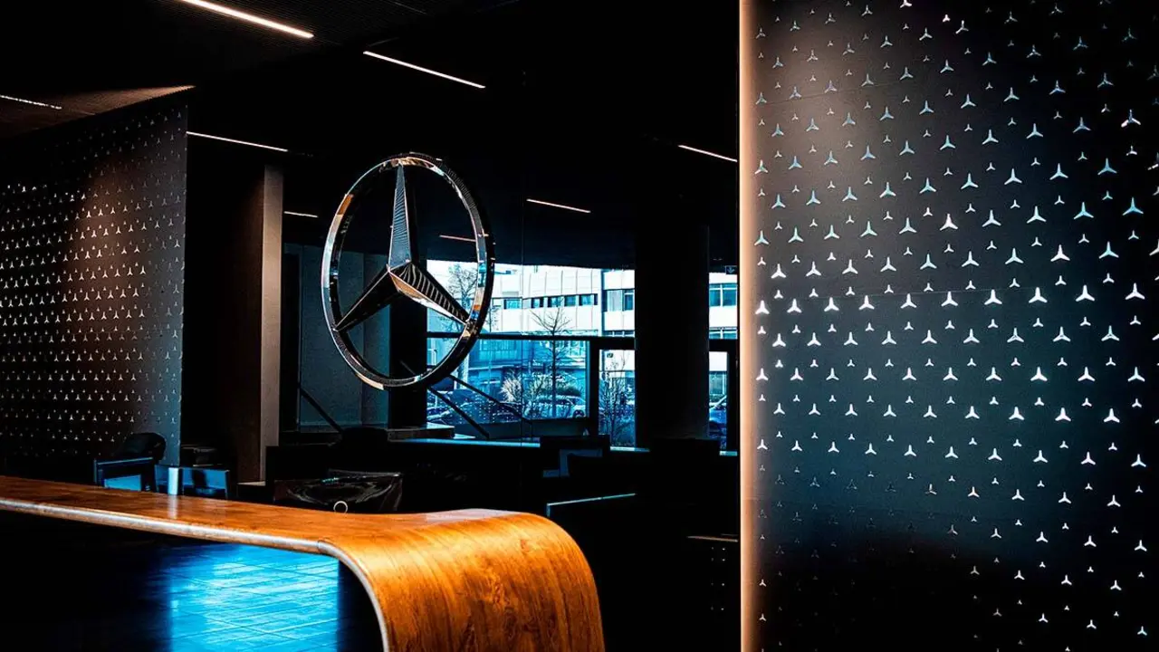 logotipo Mercedes-Benz estrella