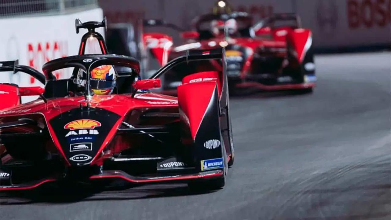 Foto del equipo de F&oacute;rmula E de Nissan