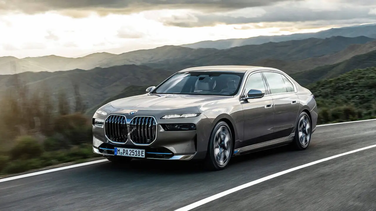 Actual generaci&oacute;n del BMW i7
