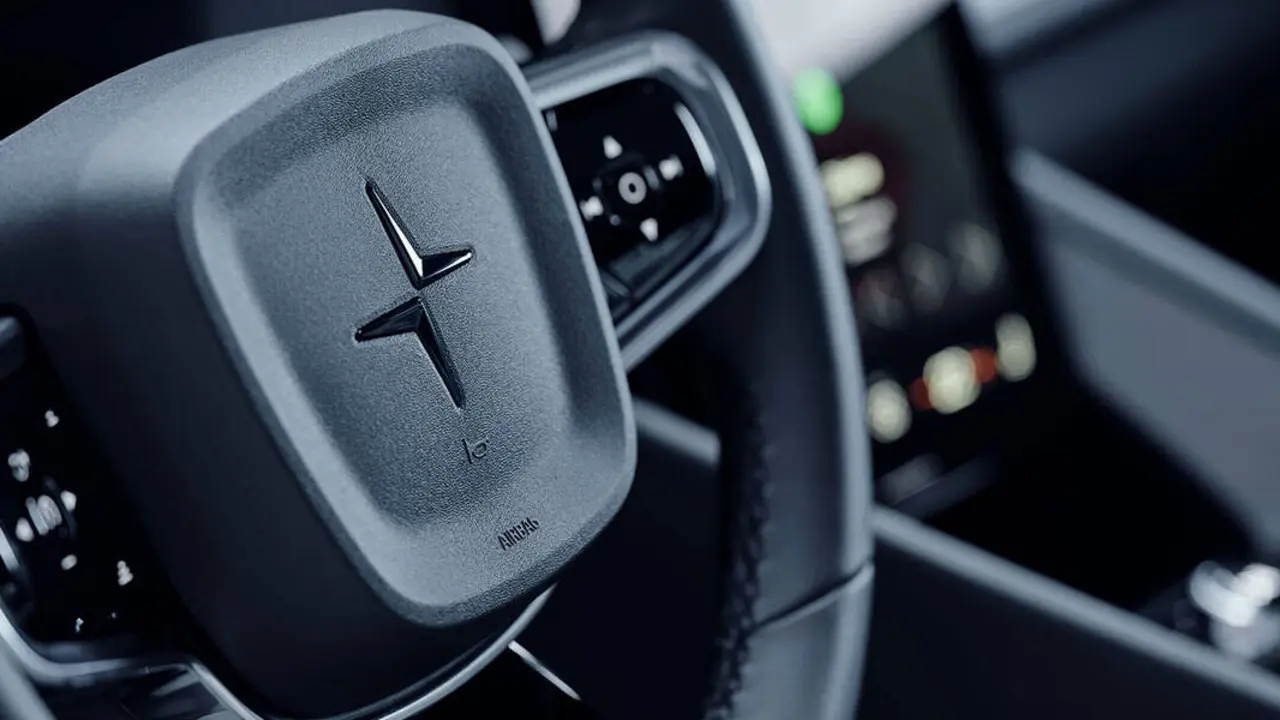 Polestar-2_interior-volante