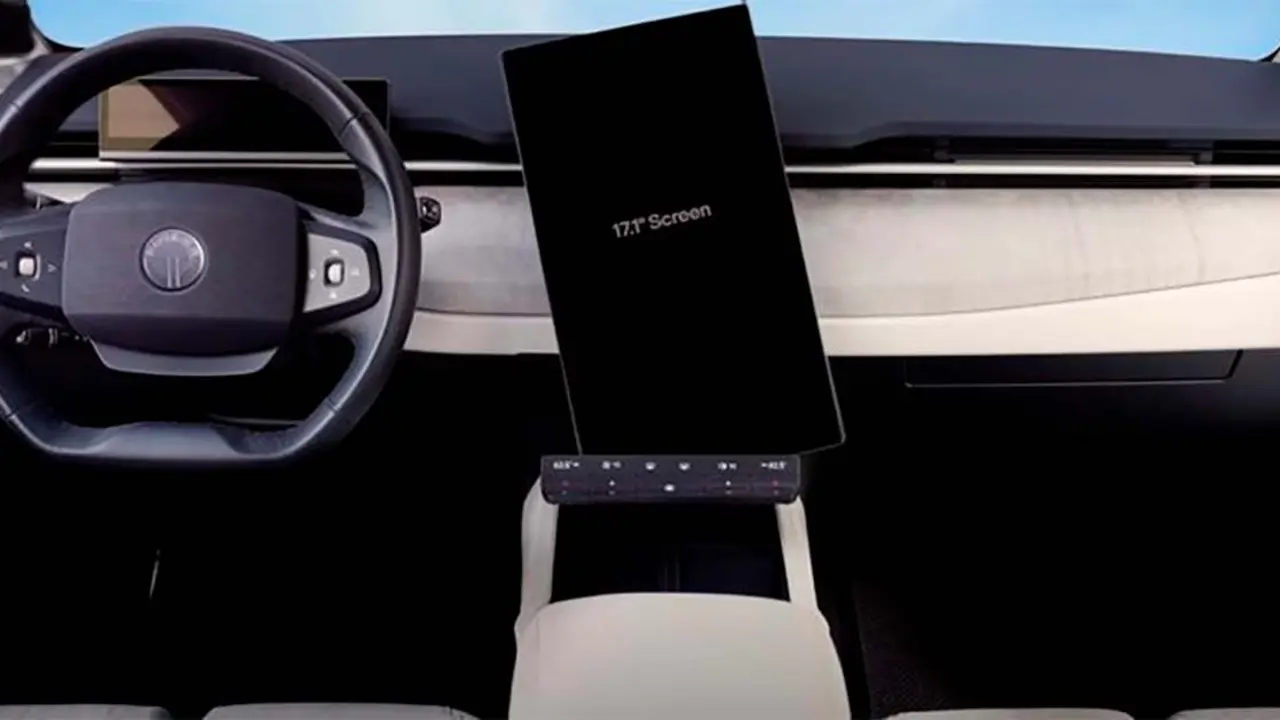 Pantalla del Fisker Ocean con opci&oacute;n de visualizarla horizontal o en vertical
