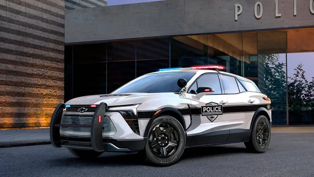 Chevrolet-Blazer-EV-PPV-2024_version-policia