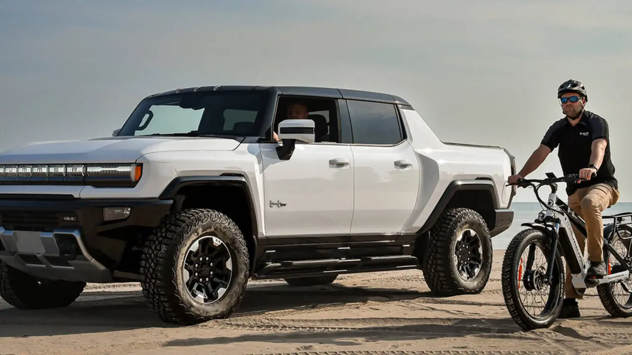 GMC-Hummer-EV-AWD-eBike_paralelo-pickup