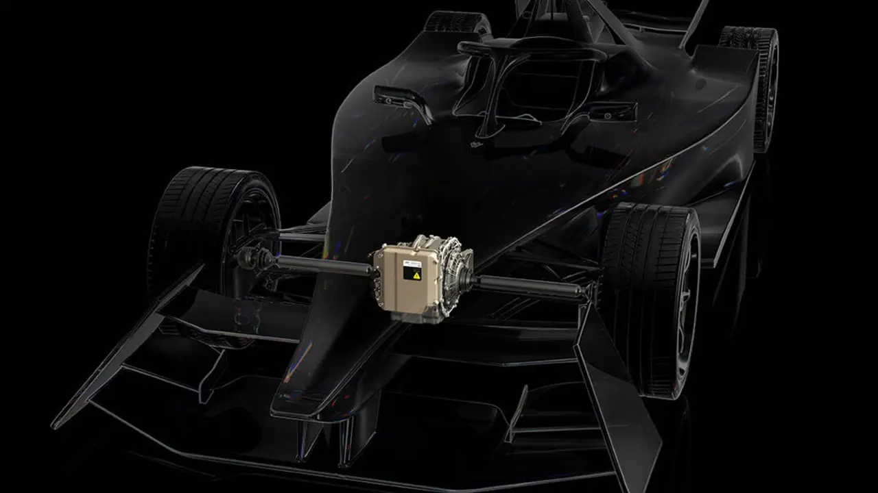 Monoplaza-Formula-E-unidad-propulsion-electrica-Lucid