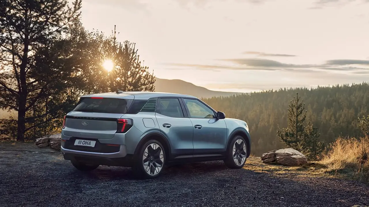 Ford-Explorer_bosque