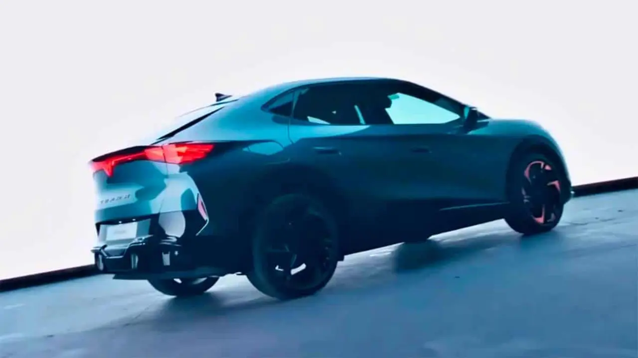 CUPRA Tavascan foto trasera