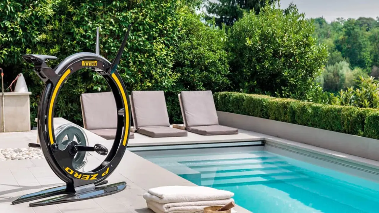 Pirelli-Ciclotte-Bike_piscina