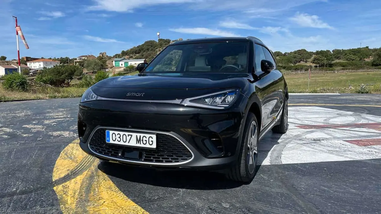 Smart #1 de color negro - prueba din&aacute;mica