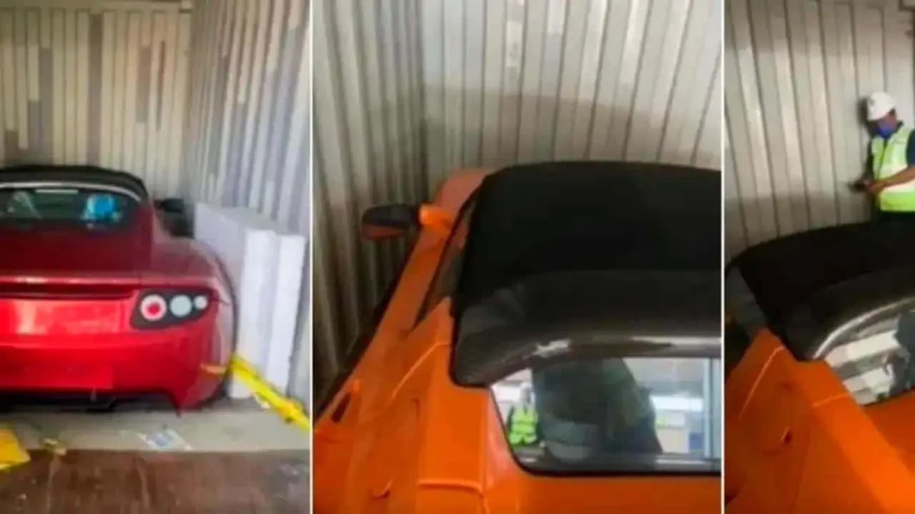 3 Tesla Roadster abandonados en un container en China