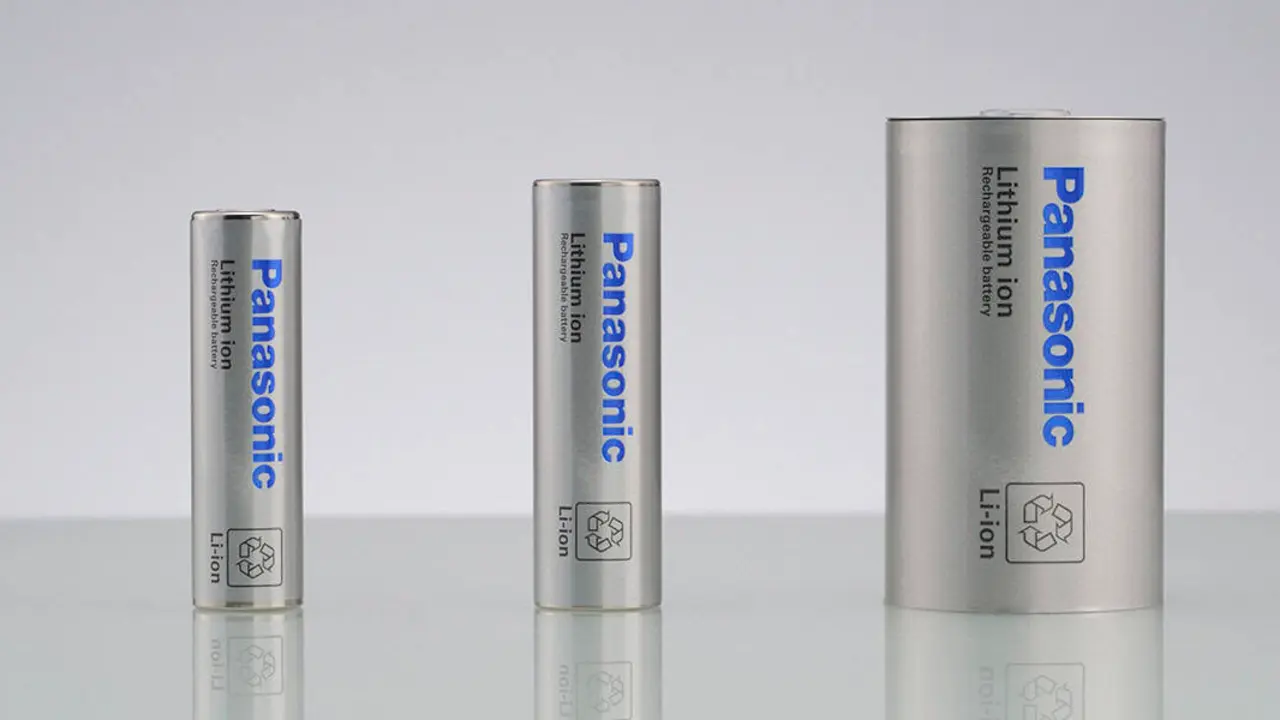 Panasonic-acuerdo-suministro-Mazda