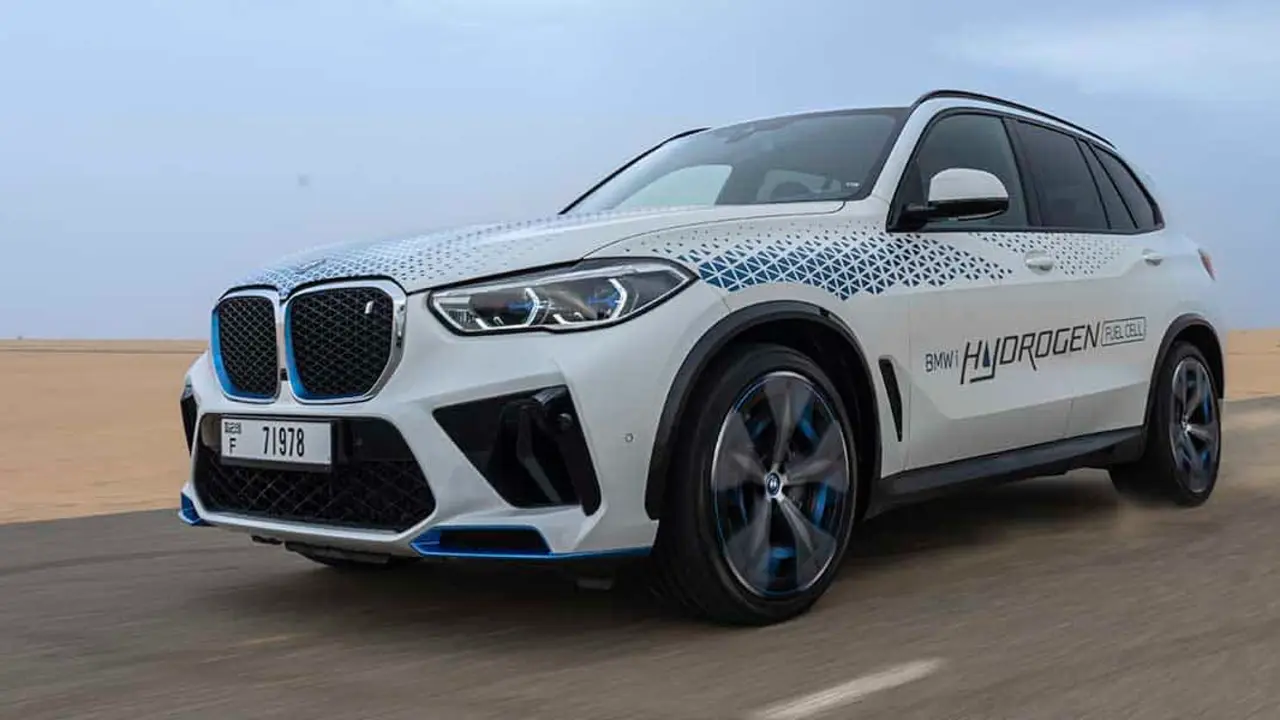 BMW-iX5-Hydrogen_pruebas-calidas-desierto_