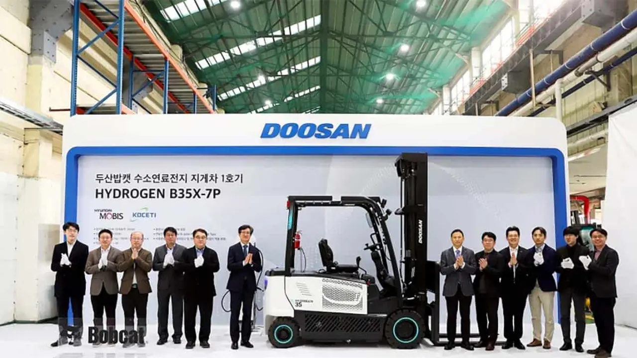 Doosan Bobcat - primer montacargas de hidr&oacute;geno
