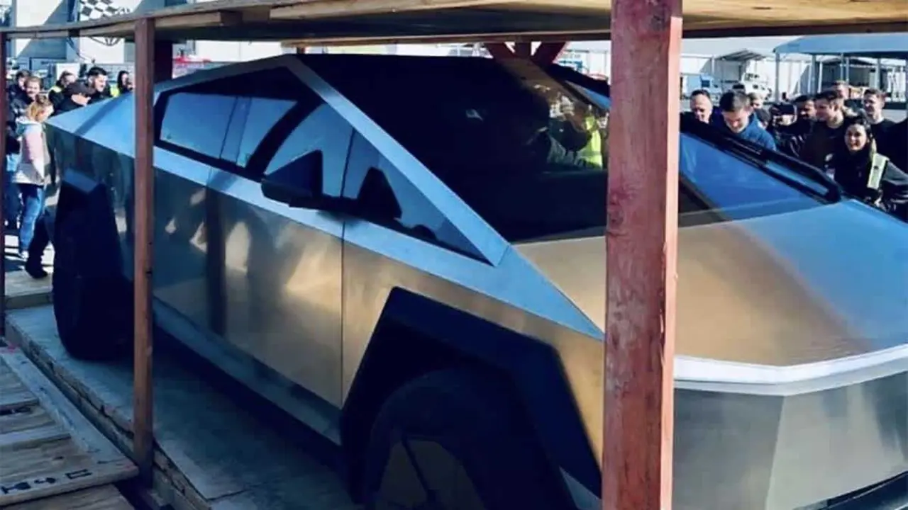 Tesla Cybertruck en Europa (Giga Berl&iacute;n)