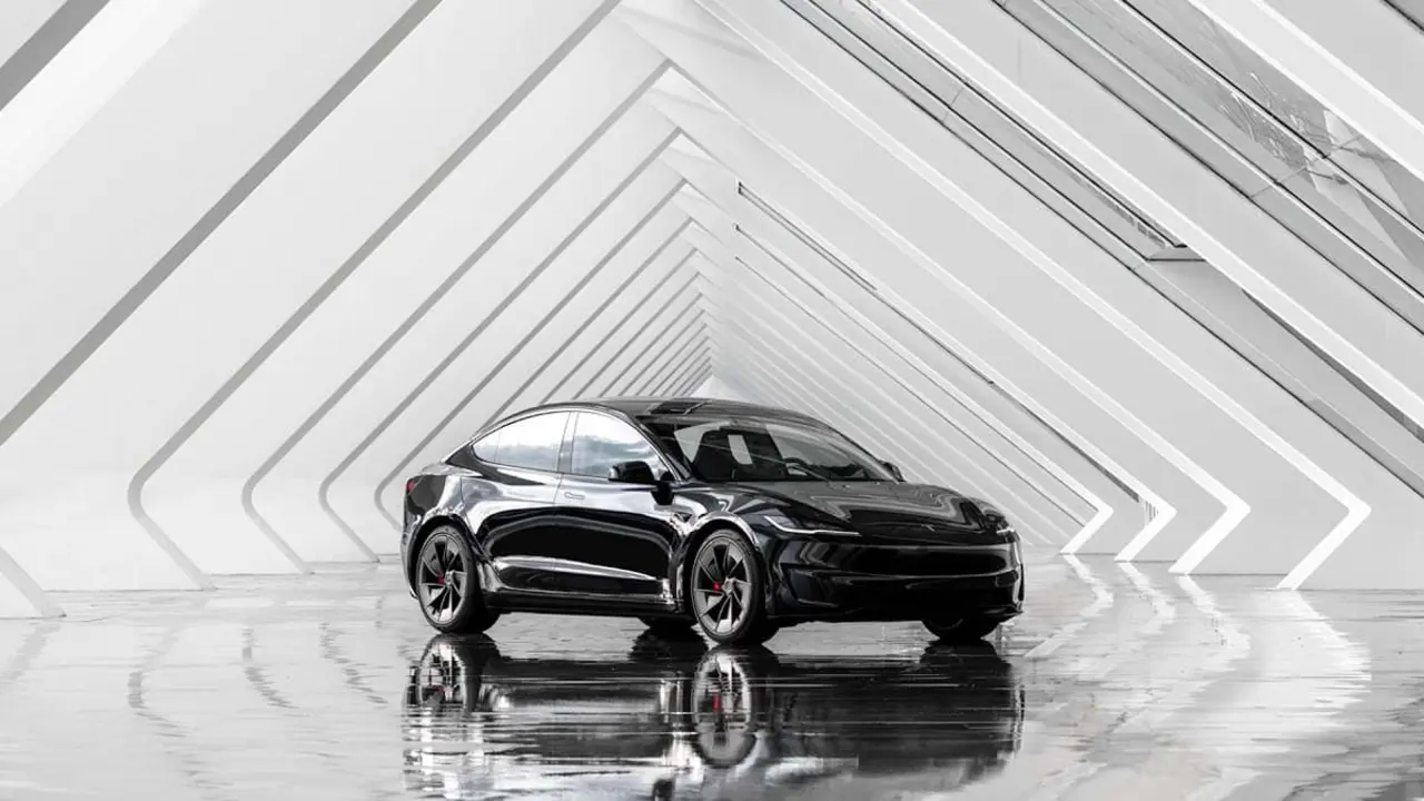 Tesla Model 3 Performance de color negro