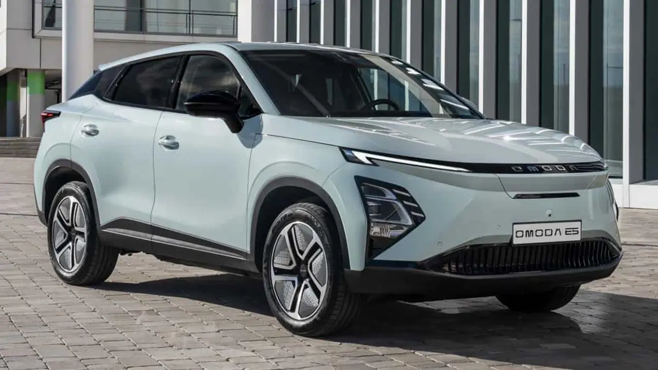 El Omoda E5 goza de un dise&ntilde;o diferente 