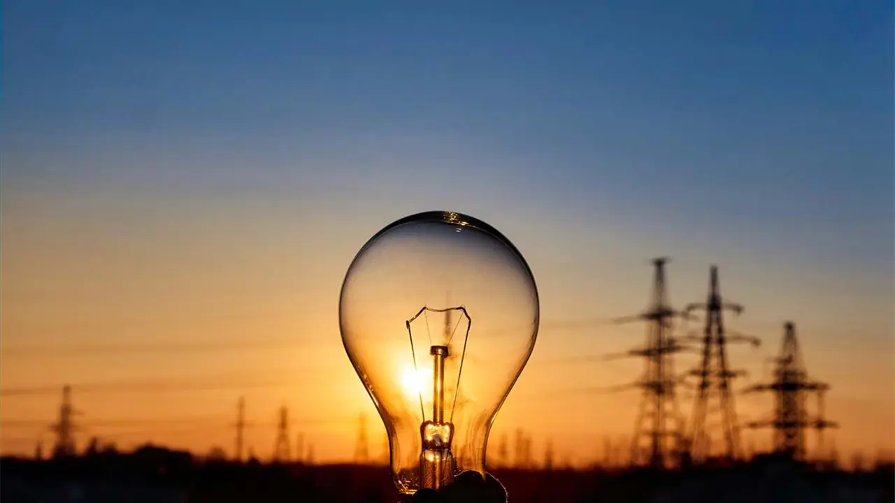 Energ&iacute;a el&eacute;ctrica - bombilla