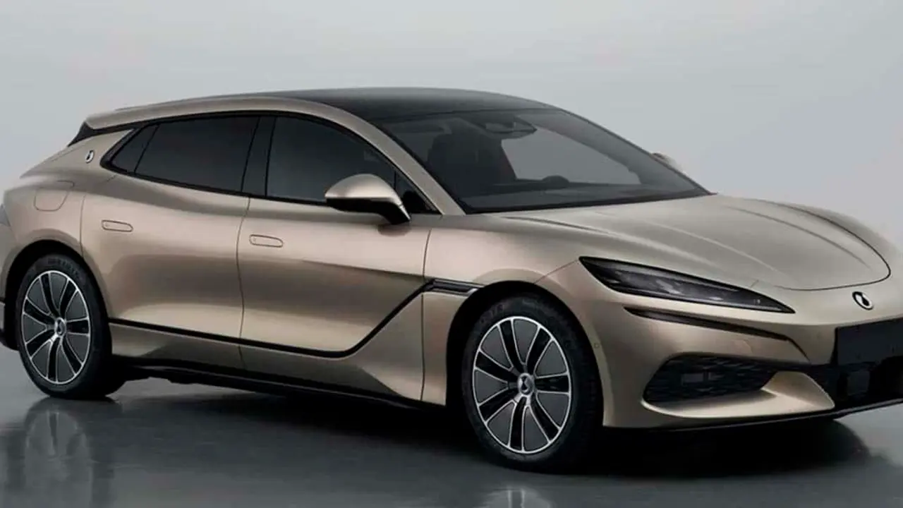 BYD-Denza-Z9-GT