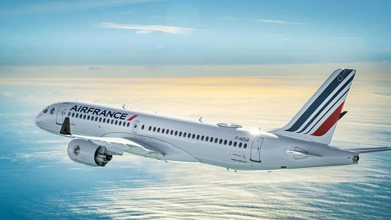 Avi&oacute;n Air France con servicio internet Starlink