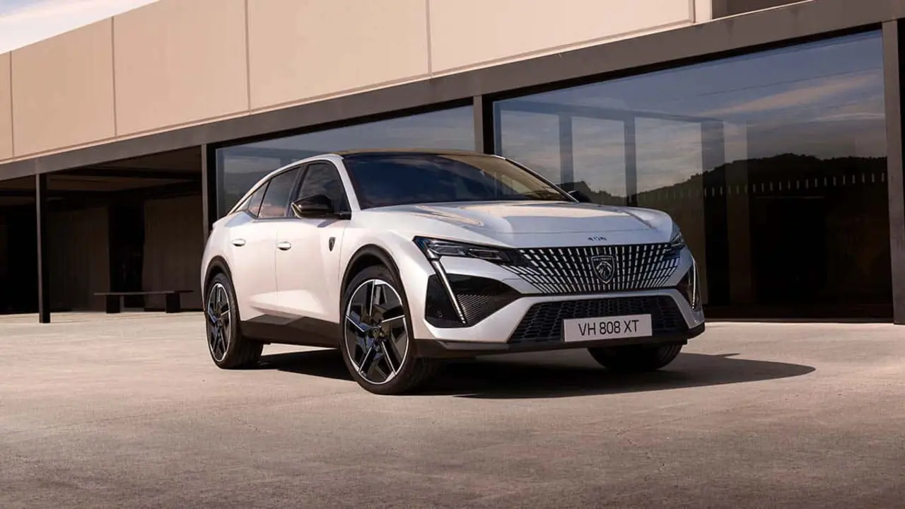 Nuevo Peugeot e-408