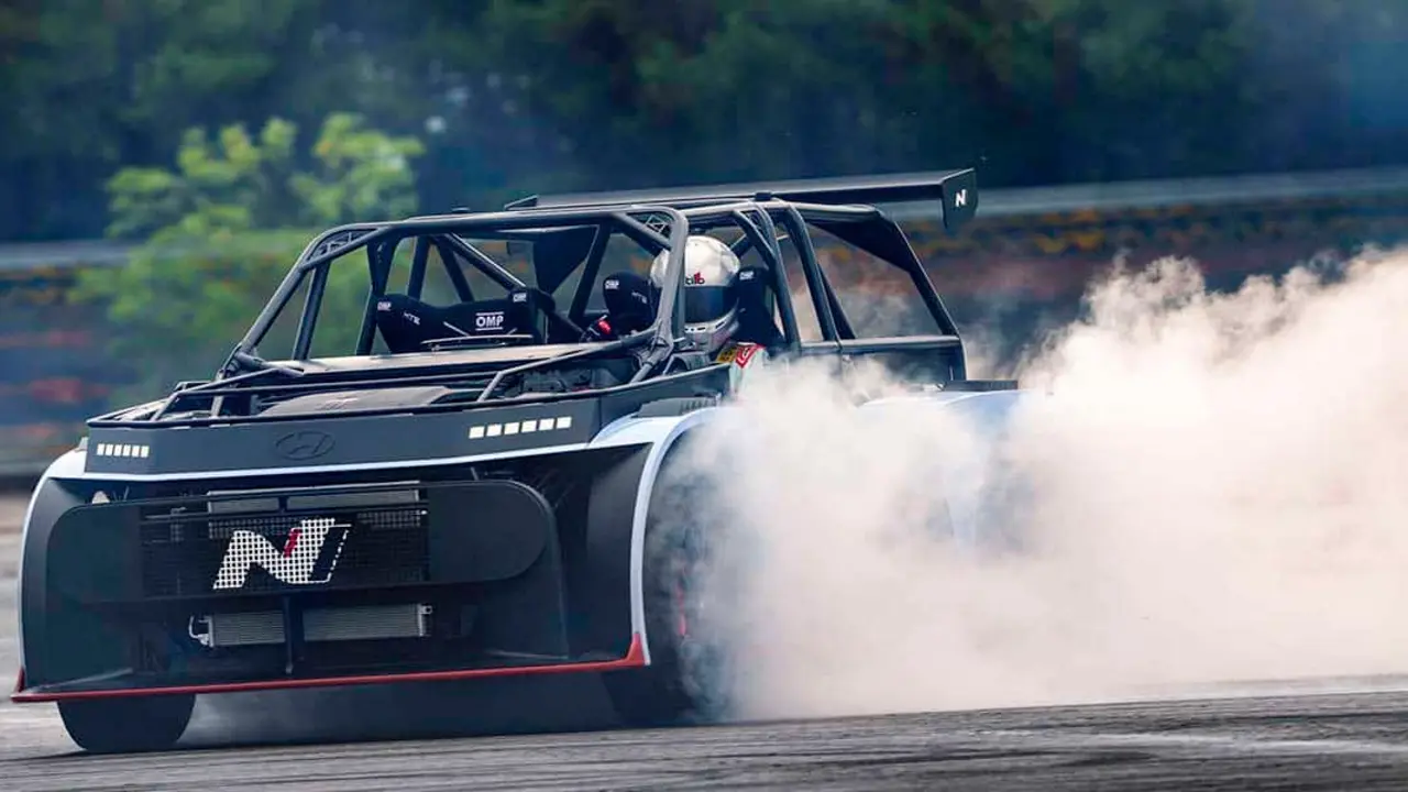 Hyundai-RN24_