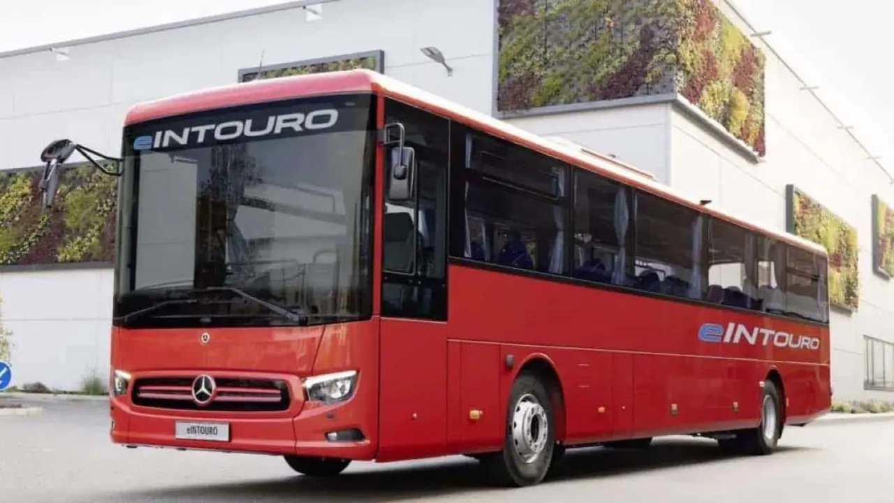 Mercede-Benz eIntouro