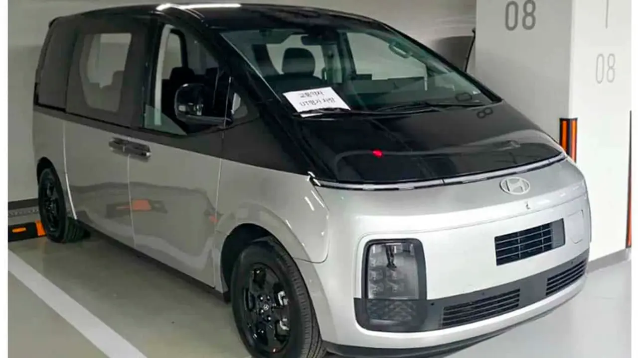 Hyundai-Staria-EV_cazada