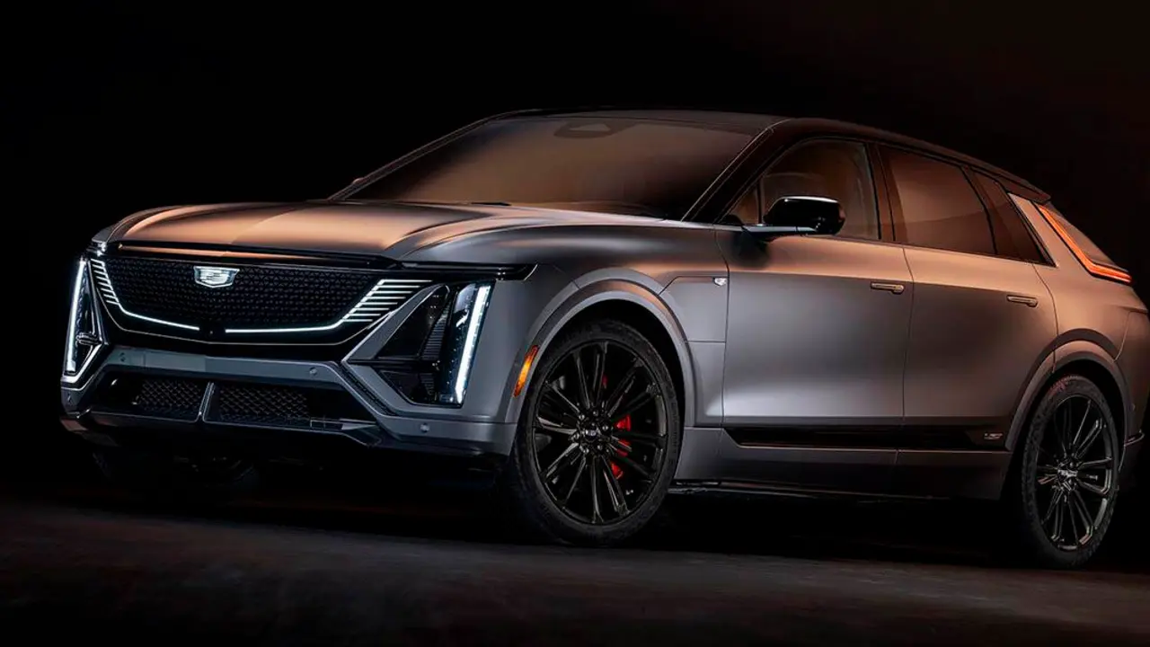 Cadillac-Lyriq-V_