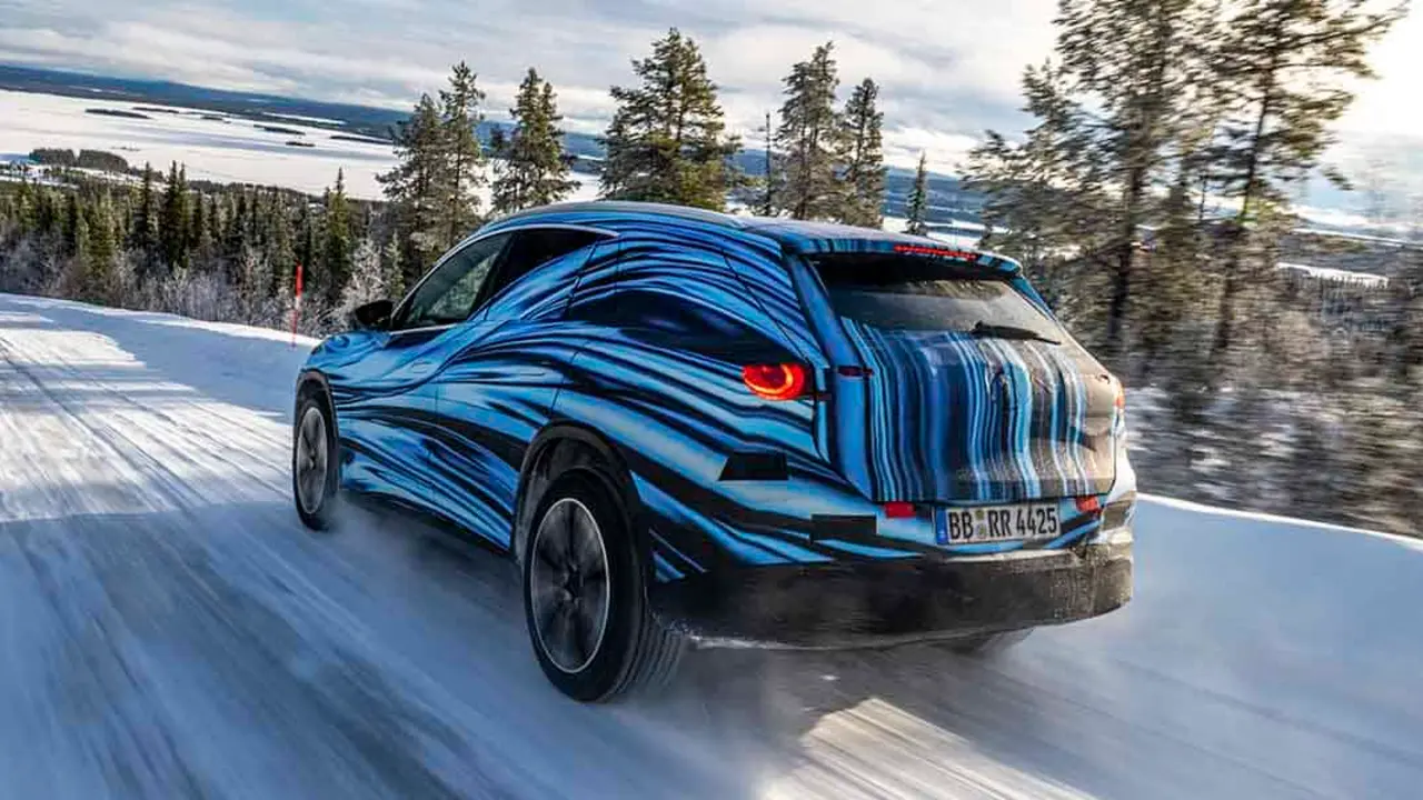 Mercedes-Benz-GLC-electrico_pruebas-invernales_trasera