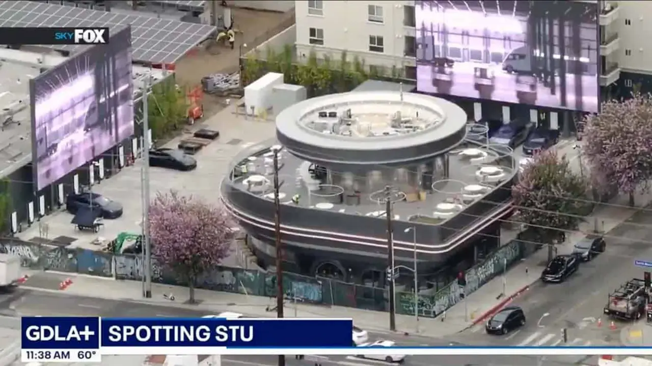 Obras finalizadas Supercharger Tesla Hollywood Diner