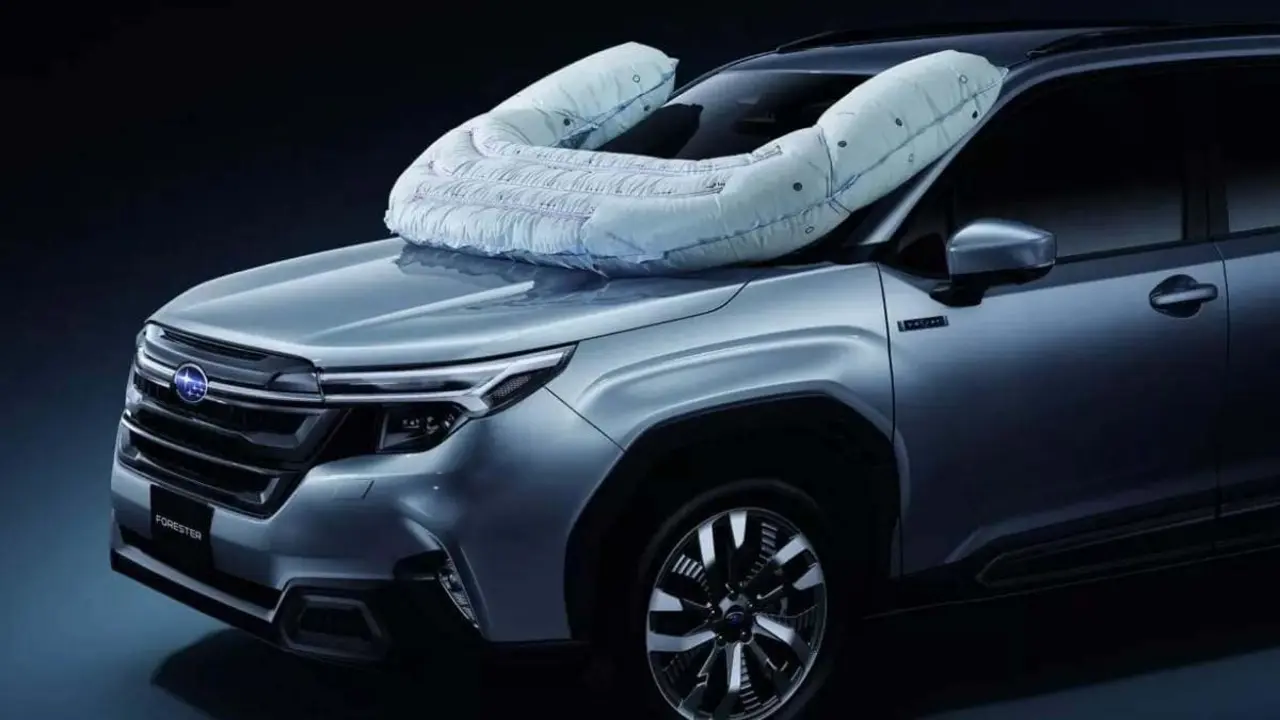 Airbag exterior Subaru para atropello de ciclistas