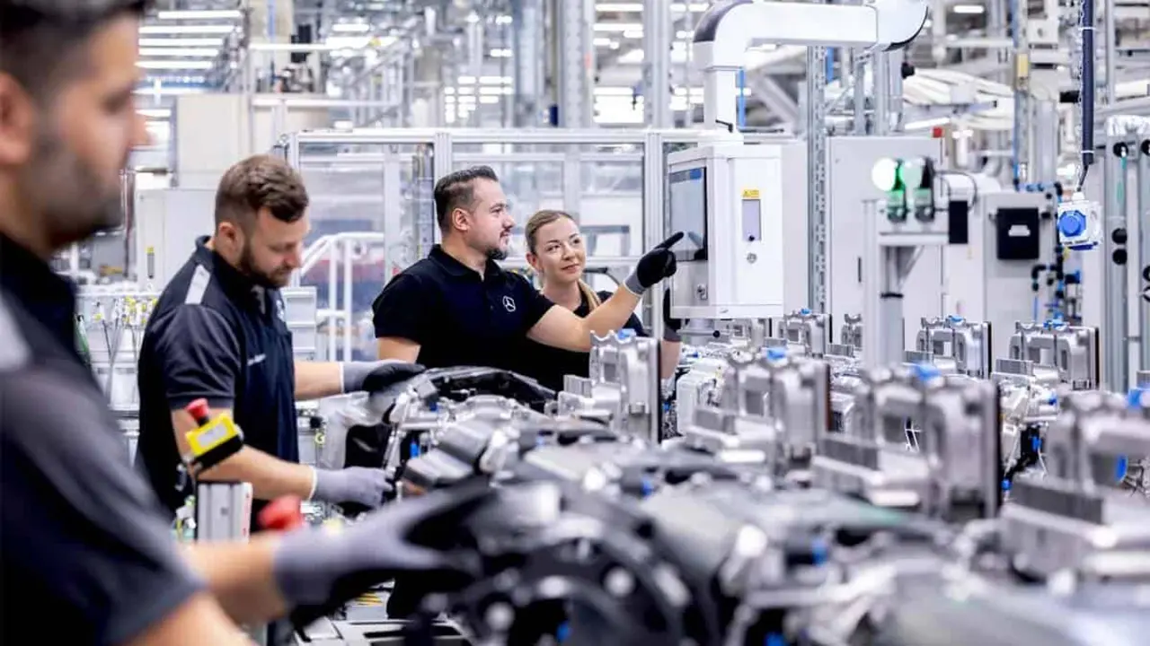 Fabricaci&oacute;n unidad motriz del Mercedes CLA