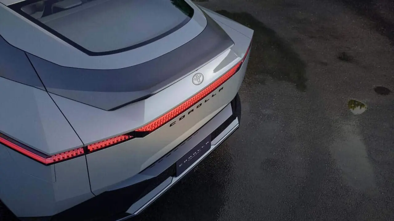 Detalle parte trasera del Toyota Corolla