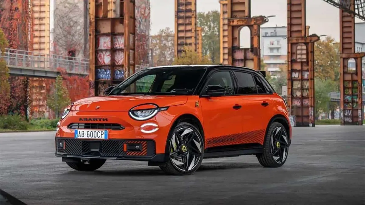 Abarth 600e Competizione