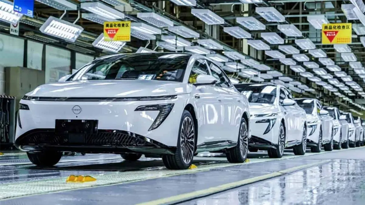 Nissan N7 en la l&iacute;nea de producci&oacute;n