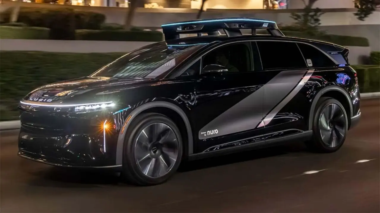 Robotaxi Lucid Gravity con Nuro y Uber