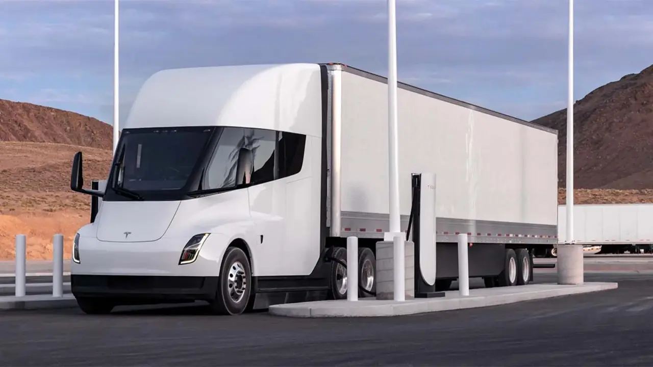 Tesla Semi cargando en un Megacharger