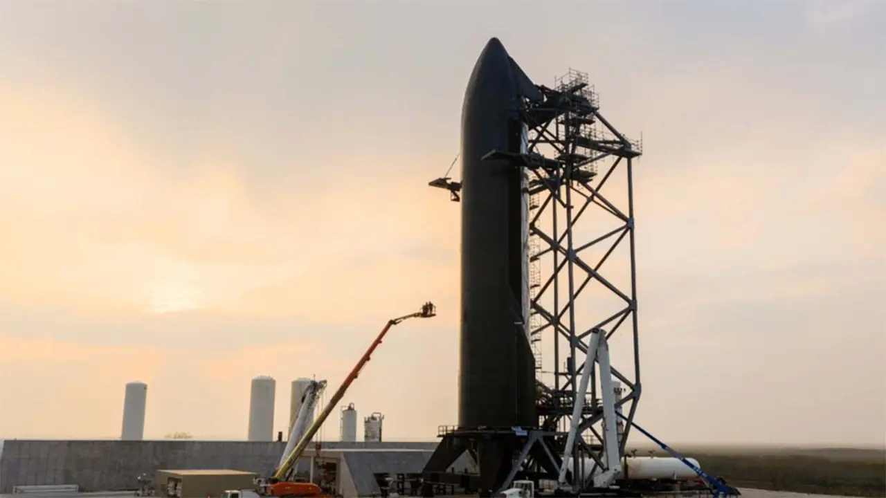 El cohete Starship V3 de SpaceX listo para su esperado debut en un lanzamiento cercano.