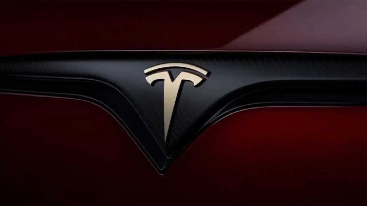 Tesla Model S Signature Edition (edici&oacute;n final y limitada)