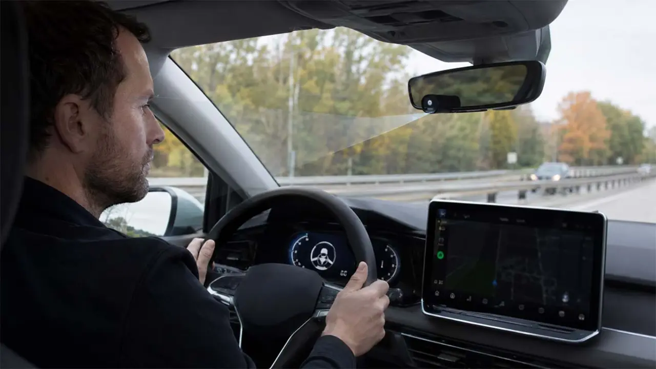 Nueva normativa europea para coches nuevos (Julio 2026)