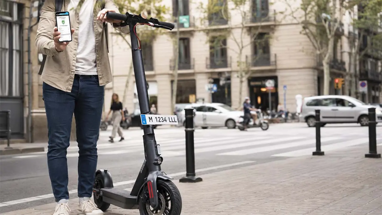 Patinete el&eacute;ctrico - seguro, DGT y multas