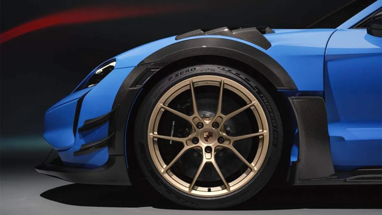 porsche-taycan-2027-detalle-rueda
