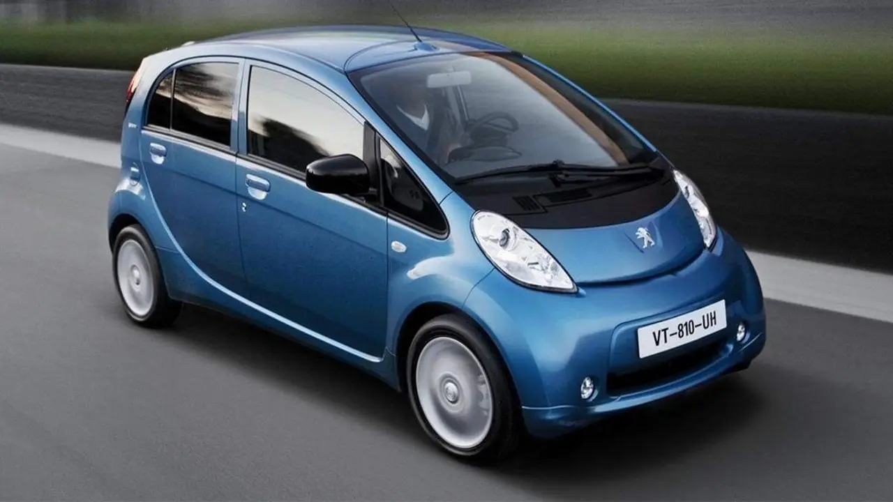 Peugeot-iOn_-