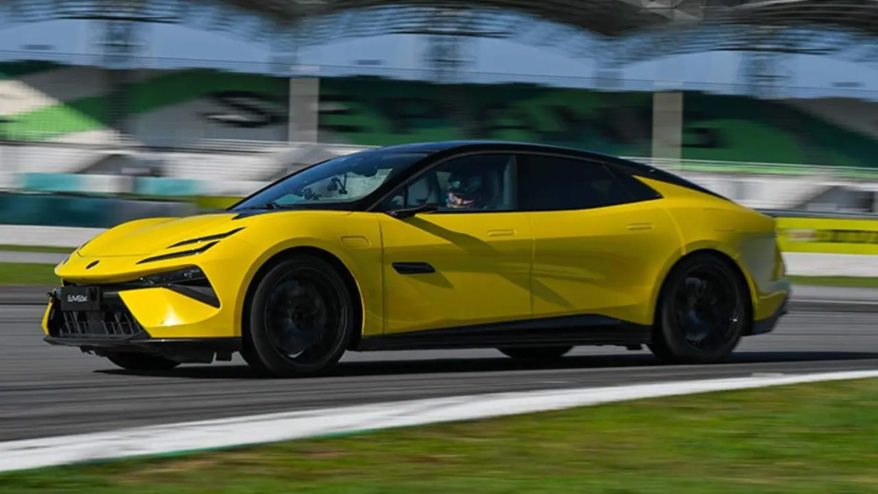 Lotus Emeya en el circuito de Sepang