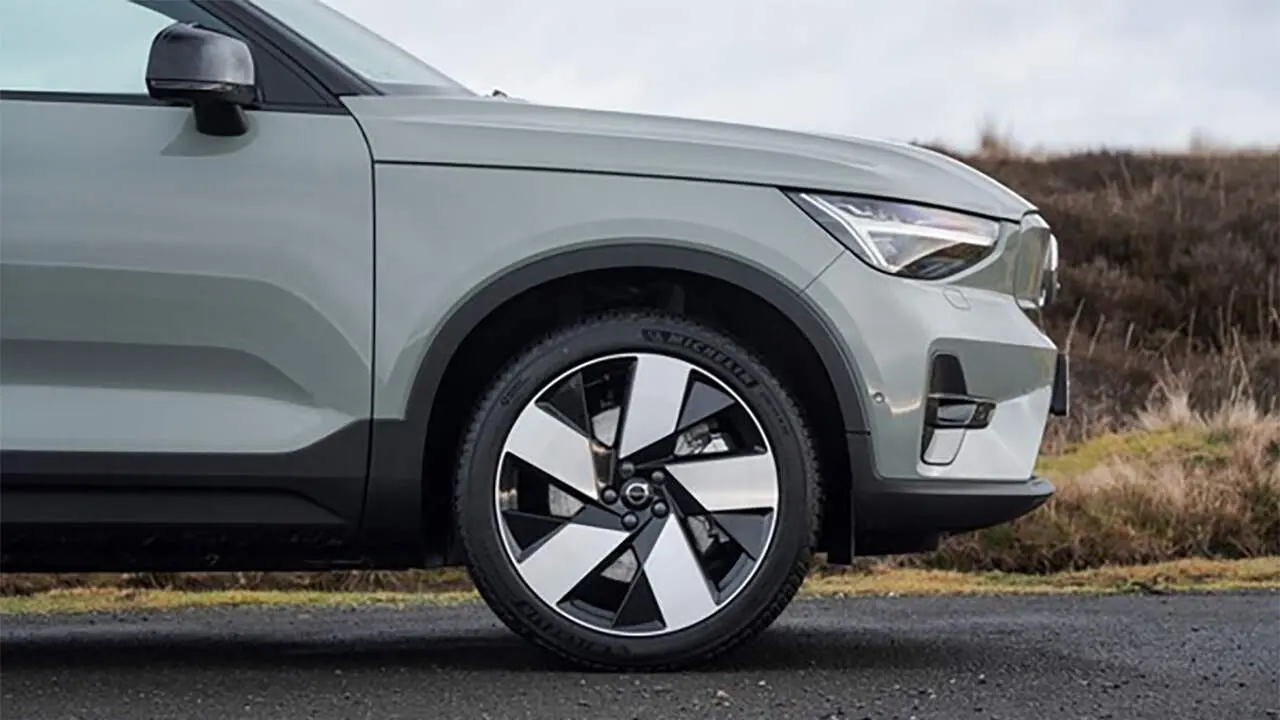 Volvo-vista-lateral